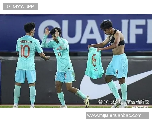 老王家三个儿子：璀璨足球之星们的光芒闪耀 绽放