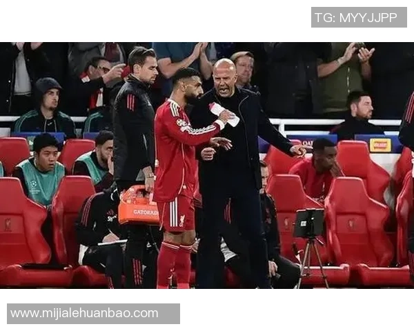 足球巨星后代走进更衣室 揭秘球员家庭与赛场背后的故事